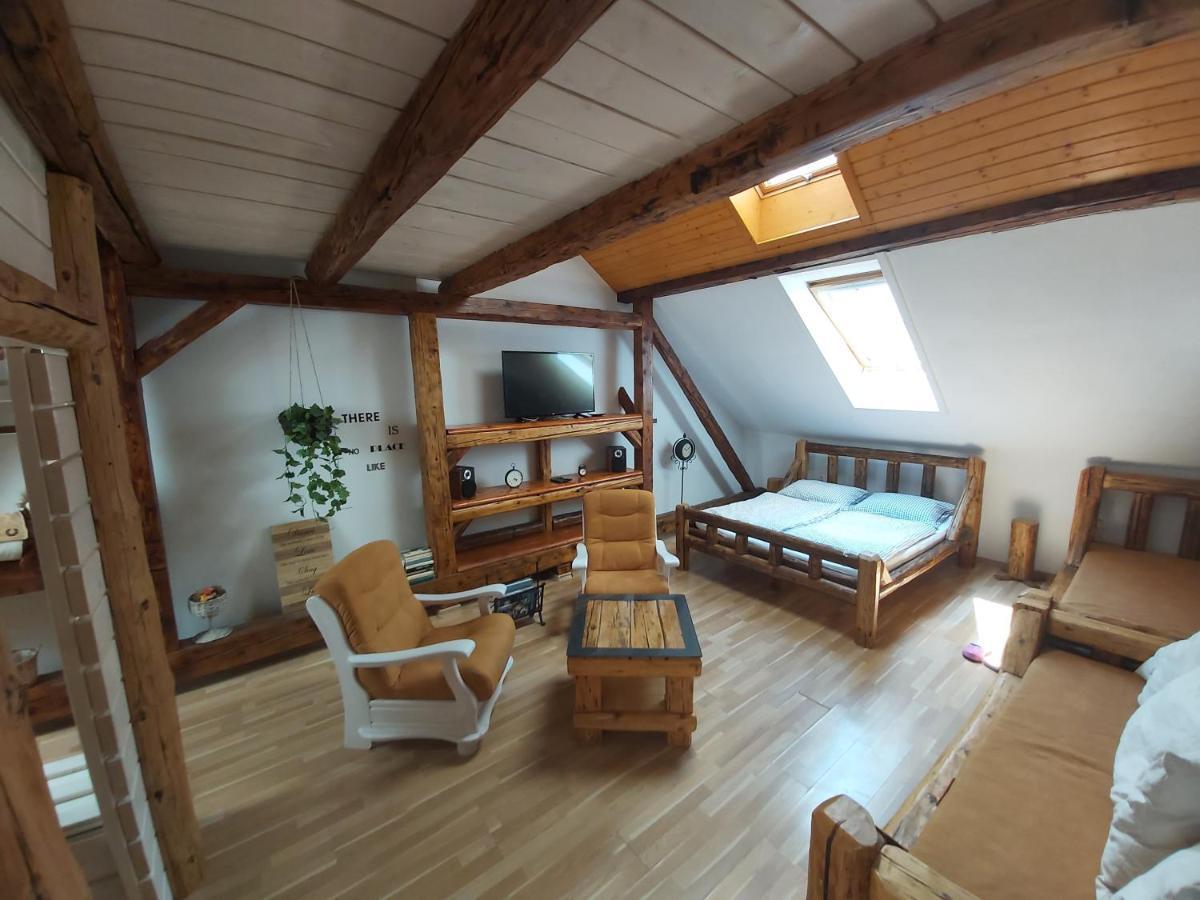 Apartman Sarah Noemi, 100 M Skibus Jasna Lägenhet Liptovský Mikuláš Exteriör bild